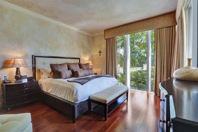 2600 Island Boulevard 101, Aventura, FL 33160