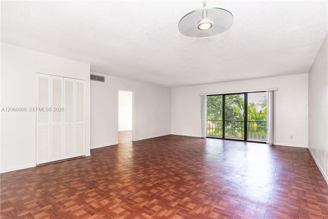 3992 N Pine Island Rd 2A, Sunrise, FL 33351