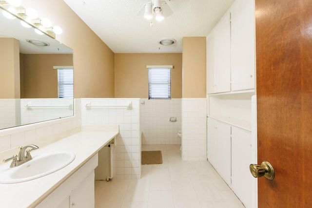 1182 US-385, Brownfield, TX 79316