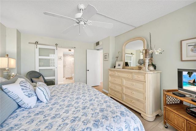320 Seaview CT # 1512, Marco Island, FL 34145
