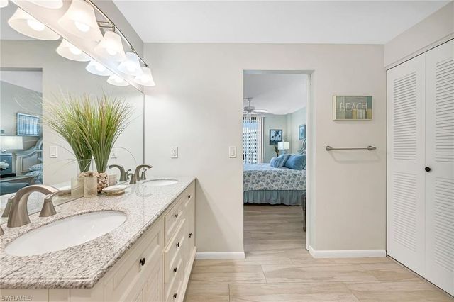 320 Seaview CT # 1512, Marco Island, FL 34145