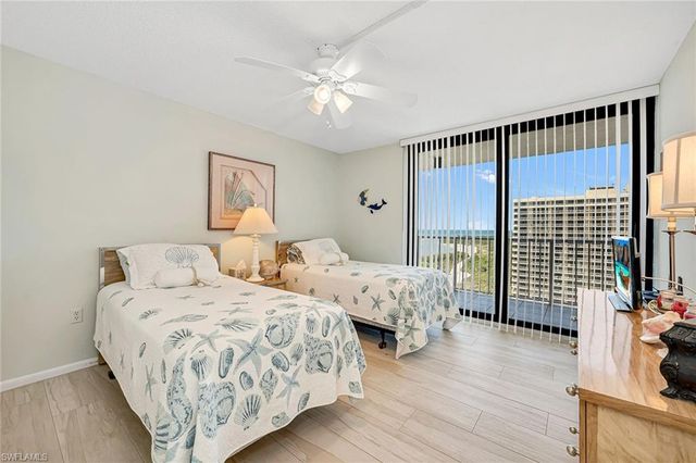 320 Seaview CT # 1512, Marco Island, FL 34145