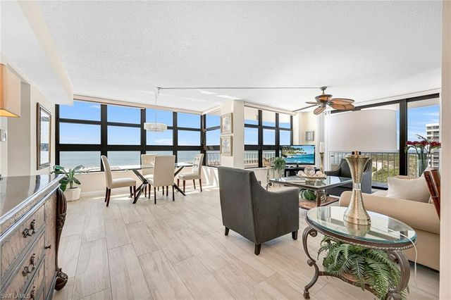320 Seaview CT # 1512, Marco Island, FL 34145