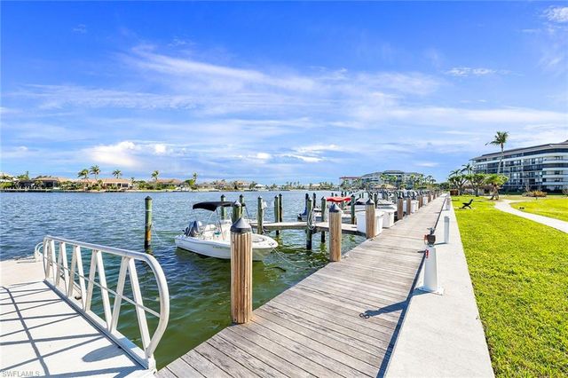 320 Seaview CT # 1512, Marco Island, FL 34145