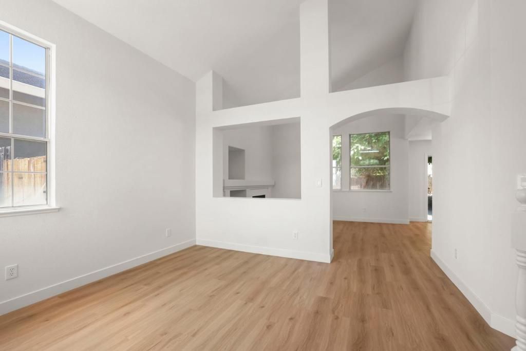 Image 5 of property listing at 4221 San Martin Court, Salida, CA 95368
