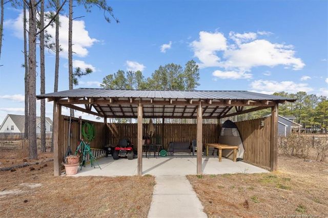 411 Midway Drive, Raeford, NC 28376