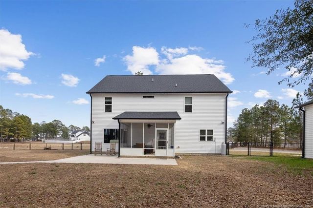 411 Midway Drive, Raeford, NC 28376