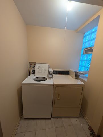 1531 W THOMAS Street 2F, Chicago, IL 60642