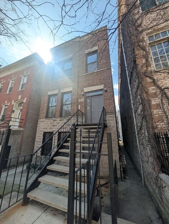 1531 W THOMAS Street 2F, Chicago, IL 60642