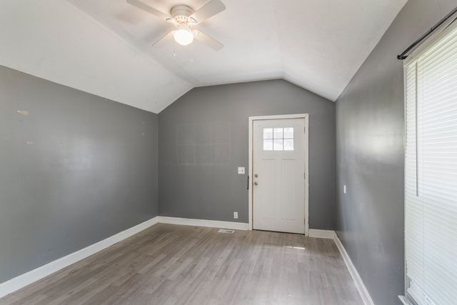 2417 Grover St, Nashville, TN 37207