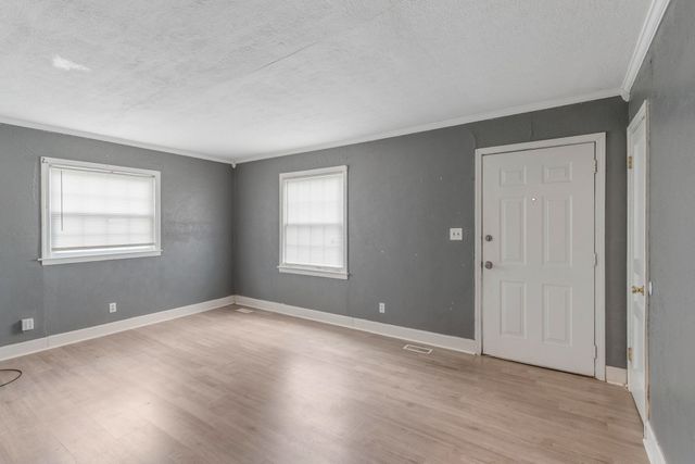 2417 Grover St, Nashville, TN 37207