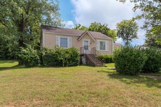 2417 Grover St, Nashville, TN 37207