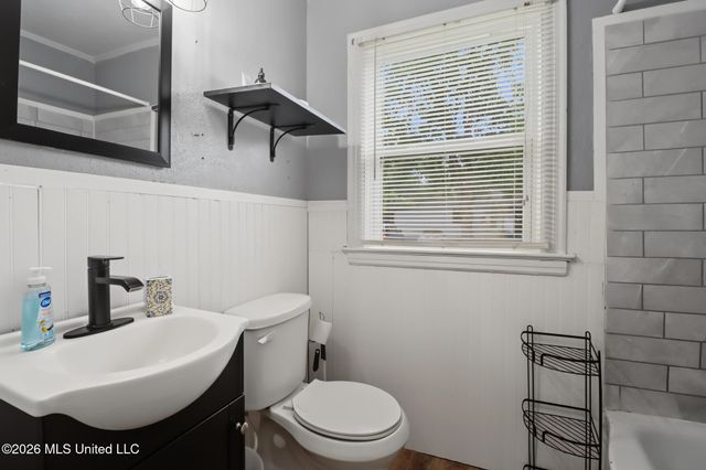 2002 Greater Avenue, Biloxi, MS 39531