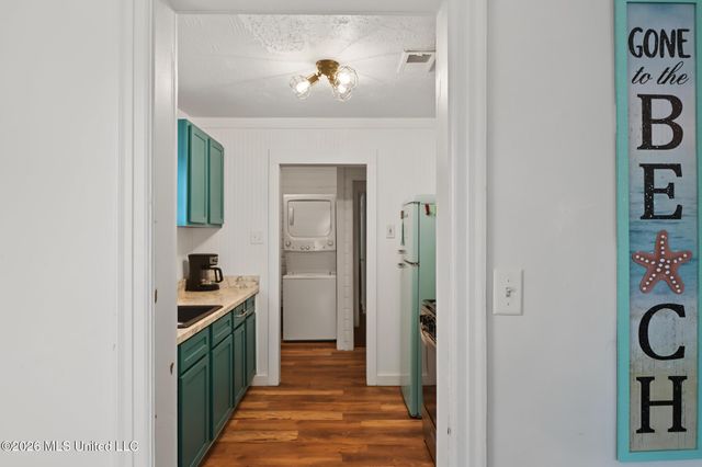 2002 Greater Avenue, Biloxi, MS 39531
