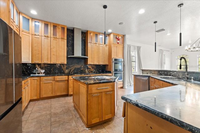 11250 MCMULLEN ROAD, Riverview, FL 33569