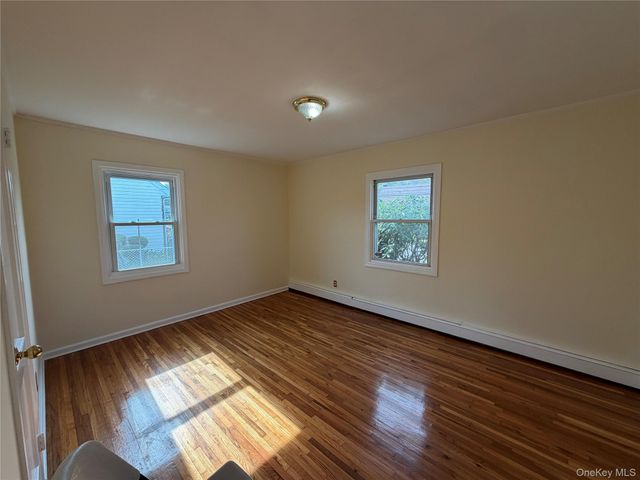 22 Lexington Avenue, Westbury, NY 11590