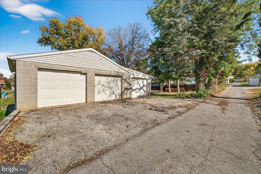 Image 39 of property listing at 110 LAKIN AVE, Boonsboro, MD 21713