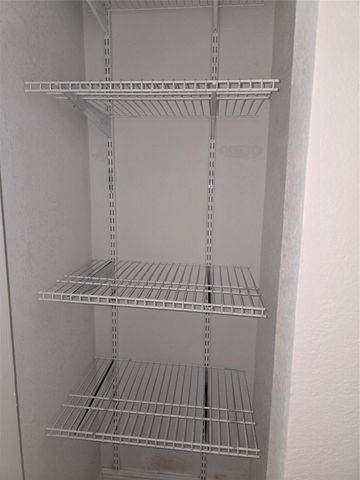 18422 NW 42ND CT, Miami Gardens, FL 33055