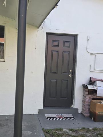 18422 NW 42ND CT, Miami Gardens, FL 33055