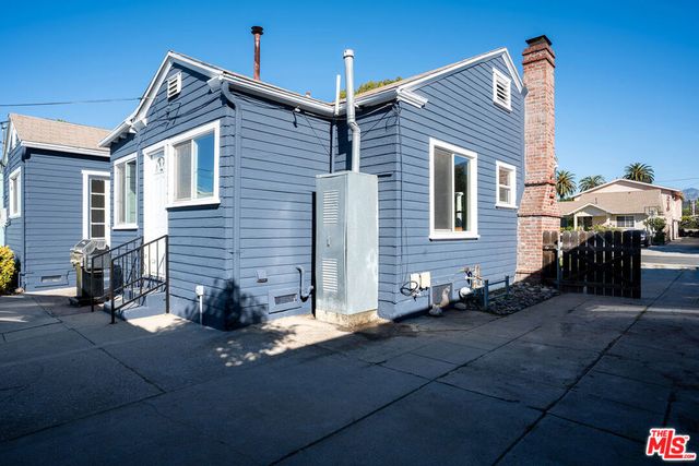 3220 Garden Avenue, Los Angeles, CA 90039