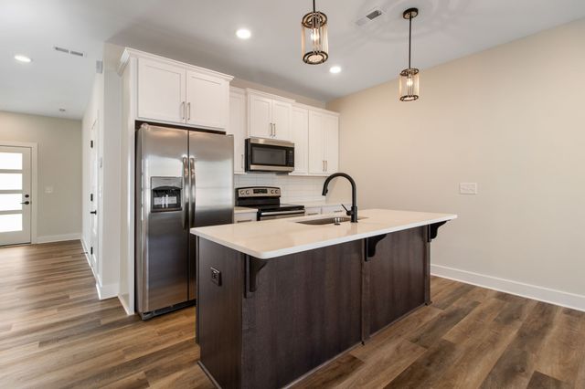 160 Excell Rd Unit B, Clarksville, TN 37043