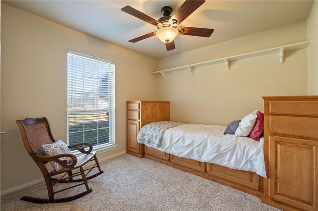 412 Narcissus Street, Lake Jackson, TX 77566