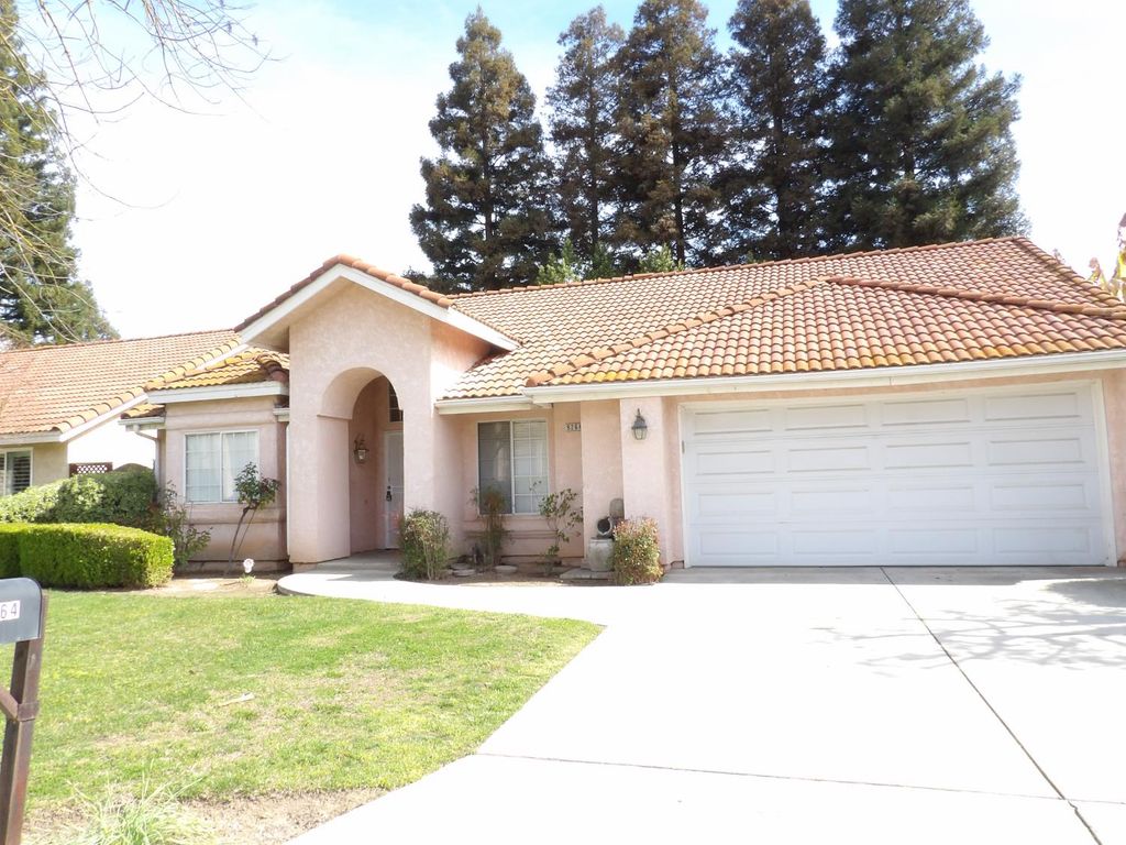 9264 N Concord Drive, Fresno, CA 93720