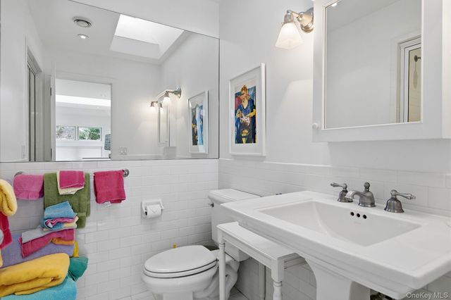 60 Skimhampton Road, East Hampton, NY 11937