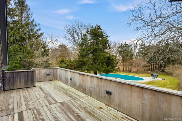 60 Skimhampton Road, East Hampton, NY 11937