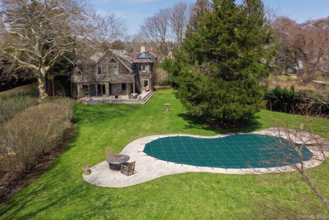 60 Skimhampton Road, East Hampton, NY 11937