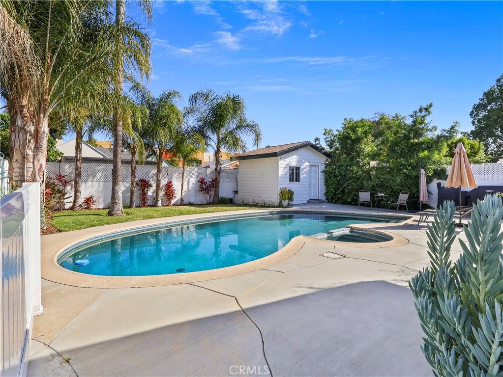 Image 46 of property listing at 6900 Katherine Avenue, Van Nuys, CA 91405