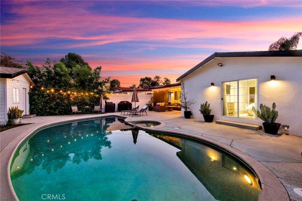 Image 64 of property listing at 6900 Katherine Avenue, Van Nuys, CA 91405