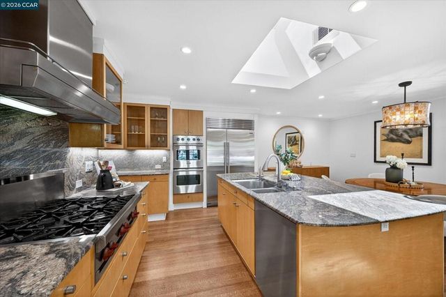 1165 Glen Rd, Lafayette, CA 94549