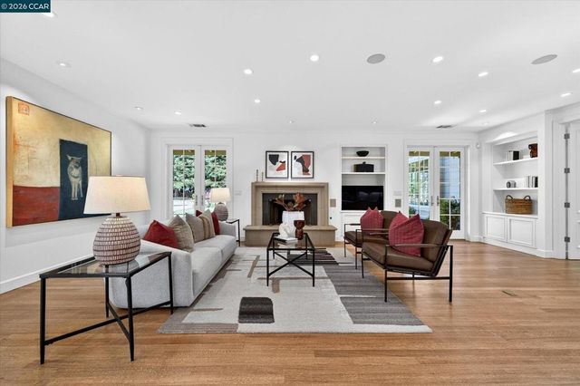 1165 Glen Rd, Lafayette, CA 94549