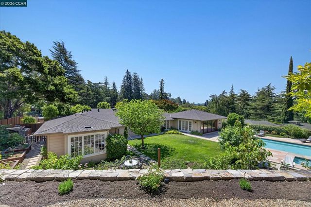 1165 Glen Rd, Lafayette, CA 94549