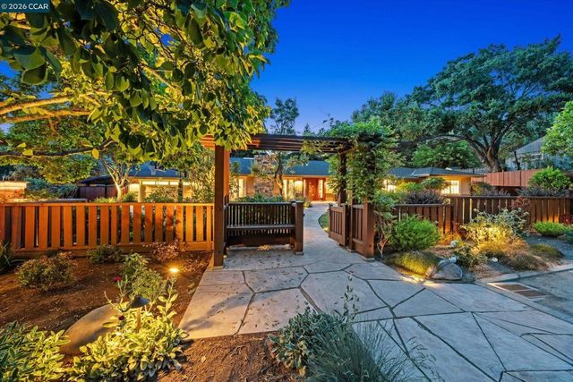 1165 Glen Rd, Lafayette, CA 94549