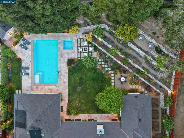 1165 Glen Rd, Lafayette, CA 94549