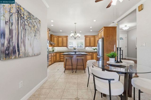 4242 Henning Dr, Concord, CA 94521