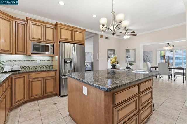 4242 Henning Dr, Concord, CA 94521