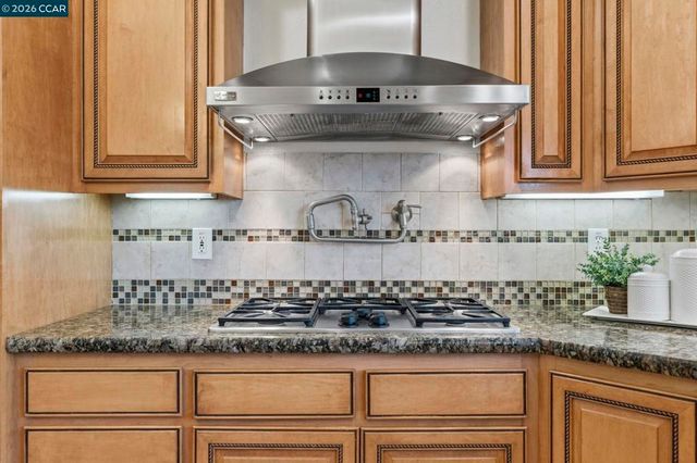4242 Henning Dr, Concord, CA 94521