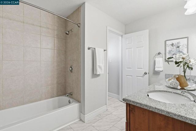 4242 Henning Dr, Concord, CA 94521