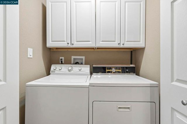 4242 Henning Dr, Concord, CA 94521