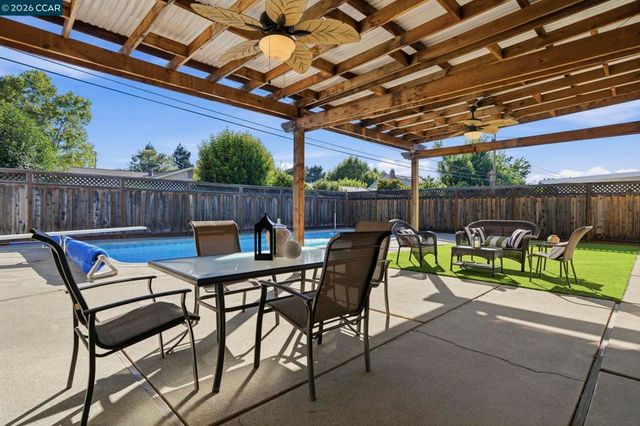4242 Henning Dr, Concord, CA 94521