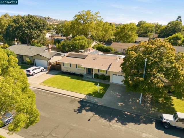 4242 Henning Dr, Concord, CA 94521