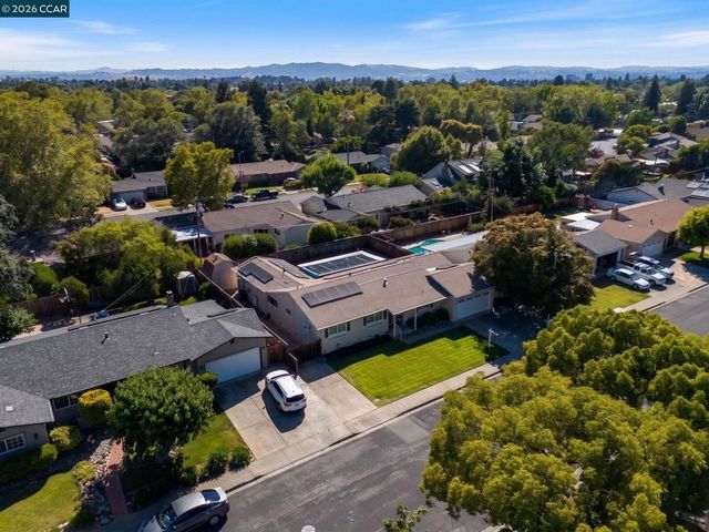 4242 Henning Dr, Concord, CA 94521