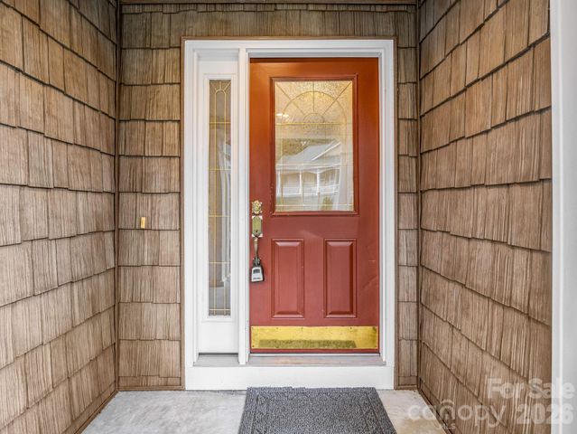 25 Coldwater Lane, Laurel Park, NC 28739