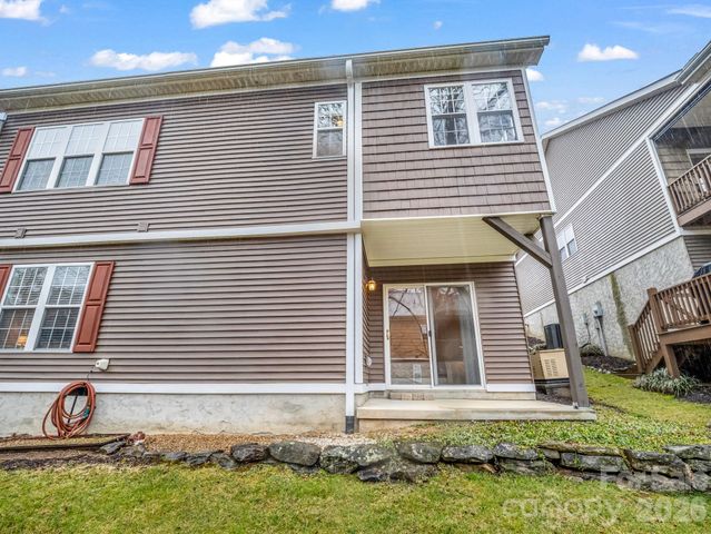 25 Coldwater Lane, Laurel Park, NC 28739