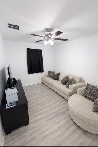 20707 John Gill DR, Manor, TX 78653