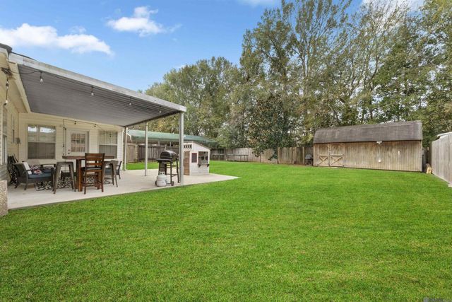 13454 Leon A Babin Sr Rd, Gonzales, LA 70737