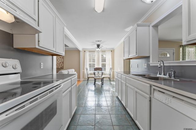 13454 Leon A Babin Sr Rd, Gonzales, LA 70737